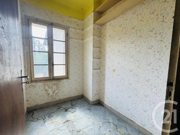 Appartement T5 à vendre  5 pièces - 96,74 m 2   ARLES SUR TECH  - 66