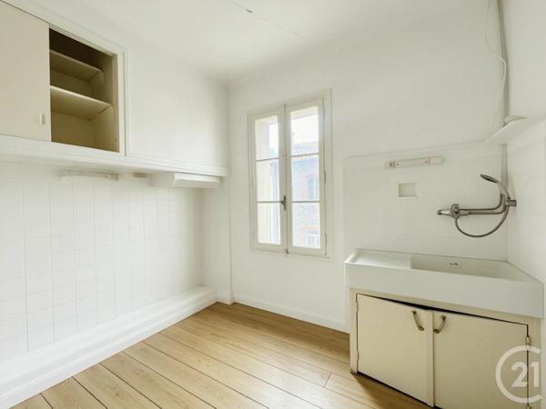 Appartement T5 à vendre  5 pièces - 96,74 m 2   ARLES SUR TECH  - 66