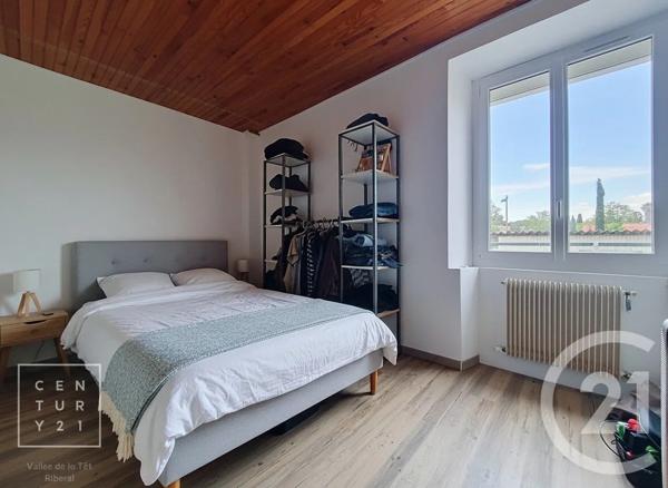 Maison à vendre  5 pièces - 255 m 2   ST ESTEVE  - 66