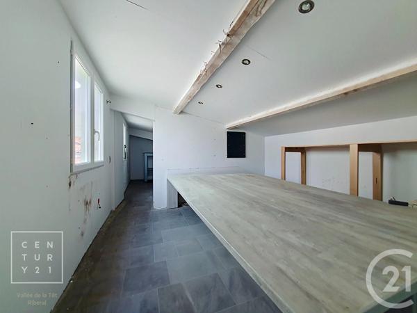 Maison à vendre  5 pièces - 255 m 2   ST ESTEVE  - 66