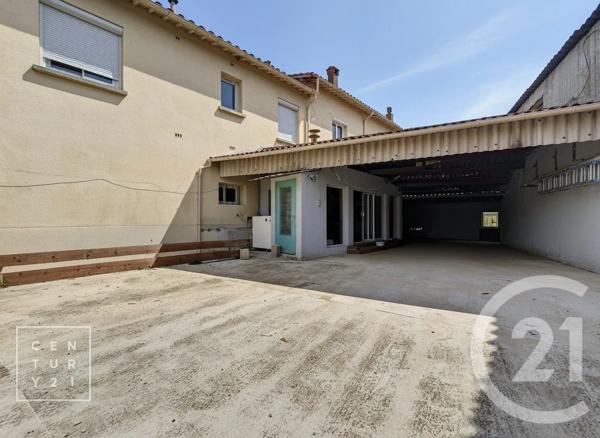 Maison à vendre  5 pièces - 255 m 2   ST ESTEVE  - 66