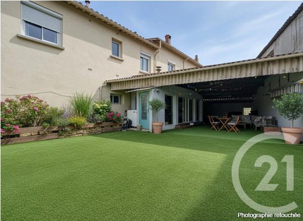 Maison à vendre  5 pièces - 255 m 2   ST ESTEVE  - 66
