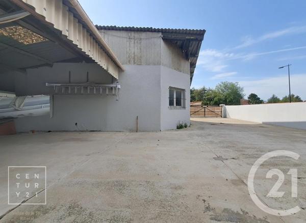 Maison à vendre  5 pièces - 255 m 2   ST ESTEVE  - 66