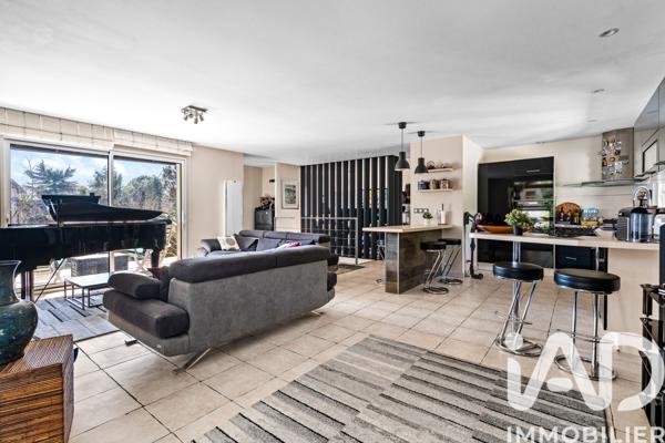 Maison à vendre 6 pièces 211 m² Cailloux-sur-Fontaines