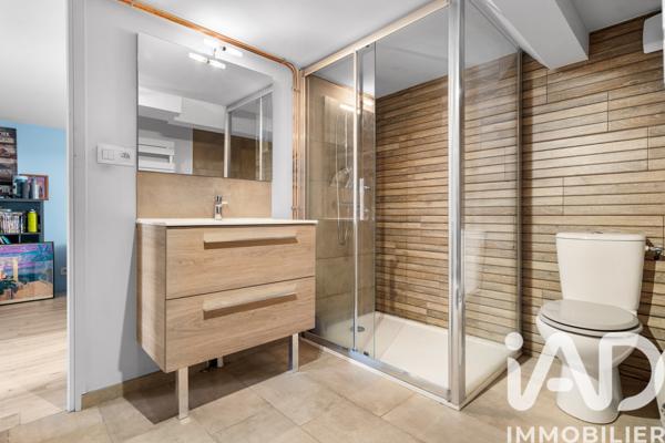 Maison à vendre 6 pièces 211 m² Cailloux-sur-Fontaines