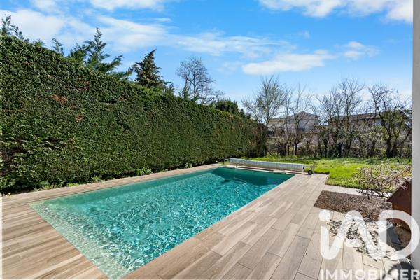 Maison à vendre 6 pièces 211 m² Cailloux-sur-Fontaines