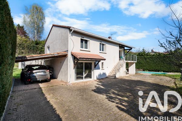 Maison à vendre 6 pièces 211 m² Cailloux-sur-Fontaines