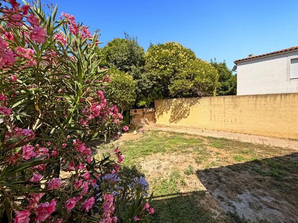 À vendre en exclusivité maison de plain pied de type 4 avec piscine et garage - secteur Eoures 13011 Marseille