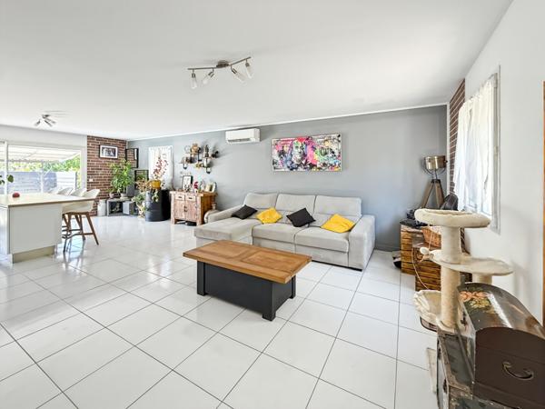 À vendre en exclusivité maison de plain pied de type 4 avec piscine et garage - secteur Eoures 13011 Marseille
