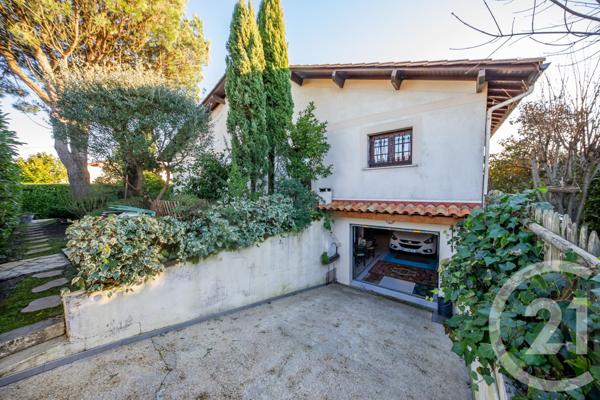 Maison à vendre  7 pièces - 214,65 m2 ST MEDARD EN JALLES - 33