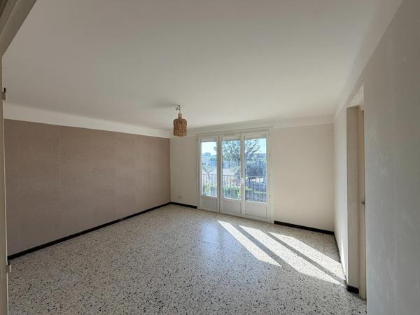 Grand T3, lumineux, balcon sud, garage et parking