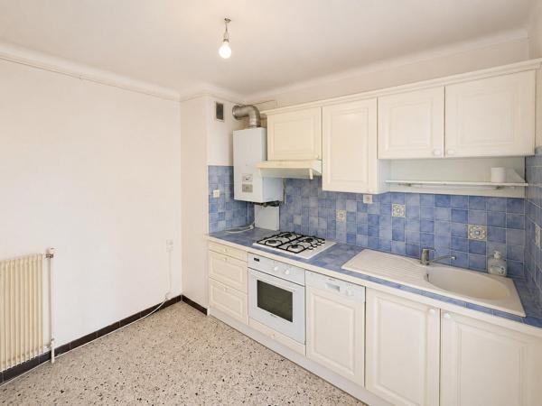 Grand T3, lumineux, balcon sud, garage et parking
