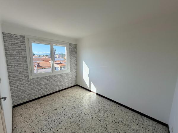 Grand T3, lumineux, balcon sud, garage et parking