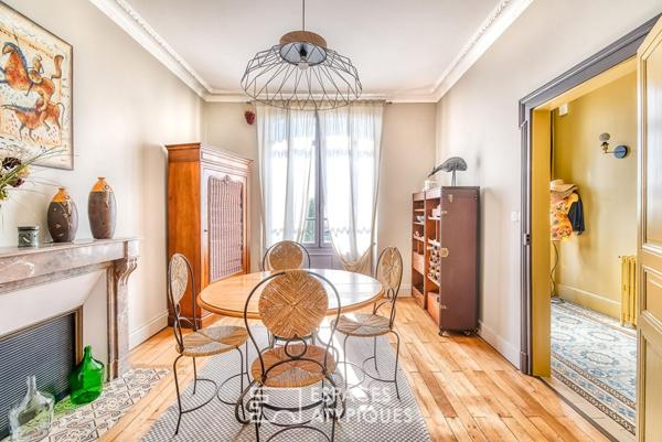 Maison bourgeoise rénovée avec piscine