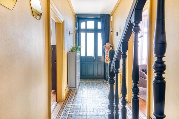 Maison bourgeoise rénovée avec piscine