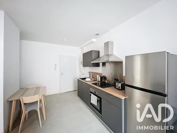 Location appartement 2 pièces 37 m² Lambesc