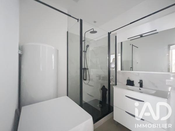 Location appartement 2 pièces 37 m² Lambesc