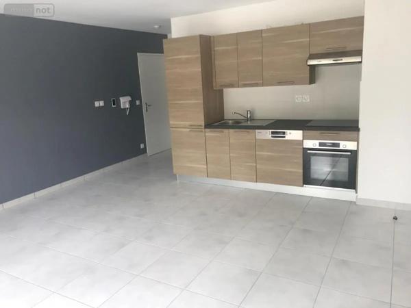 Location - Appartement Dol-de-Bretagne 35120 3 pièces 61 m 2