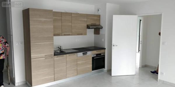 Location - Appartement Dol-de-Bretagne 35120 3 pièces 61 m 2