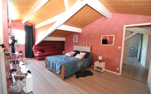 Maison à vendre    10 pièces •  Saint-Sever