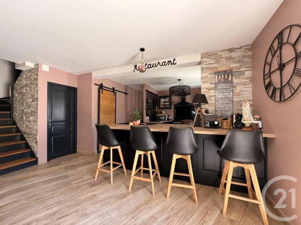 Maison à vendre  7 pièces - 177 m 2   PRIVAS  - 07