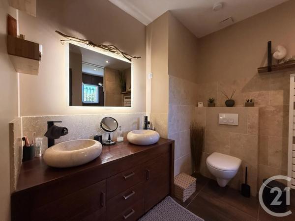 Maison à vendre  7 pièces - 177 m 2   PRIVAS  - 07