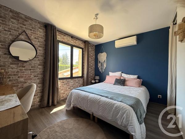 Maison à vendre  7 pièces - 177 m 2   PRIVAS  - 07