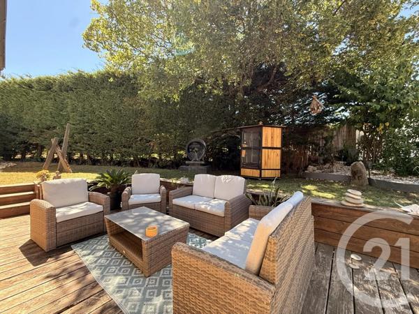Maison à vendre  7 pièces - 177 m 2   PRIVAS  - 07