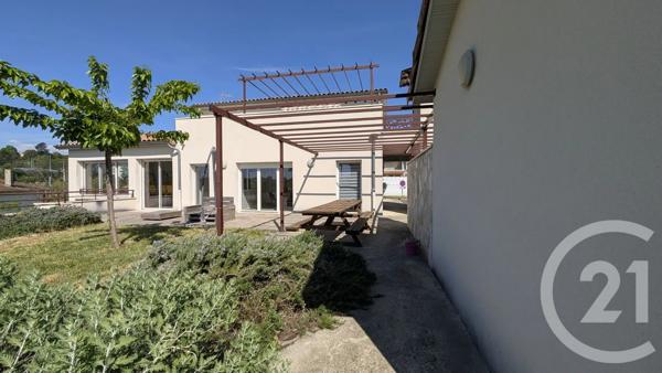 Maison à vendre  7 pièces - 177 m 2   PRIVAS  - 07