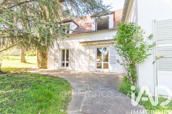 Maison à vendre 15 pièces 357 m² Mantes-la-Ville