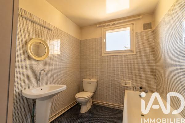 Maison à vendre 15 pièces 357 m² Mantes-la-Ville