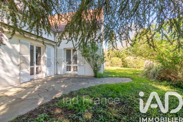 Maison à vendre 15 pièces 357 m² Mantes-la-Ville