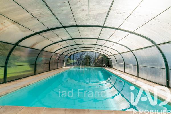 Maison à vendre 15 pièces 357 m² Mantes-la-Ville