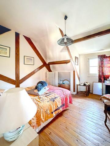 Triel-sur-Seine (78510) Maison de Maitre 19ème 250m2 sur 1895m2 de terrain