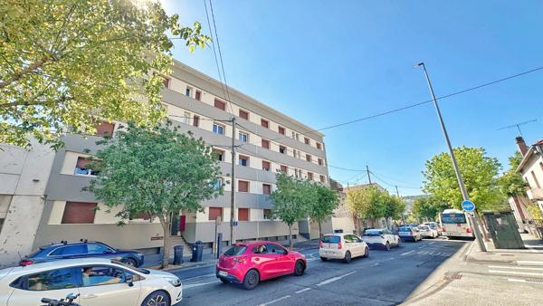 T2 Meublé 47.50 m² entièrement meublé avec vue Puy de Dôme