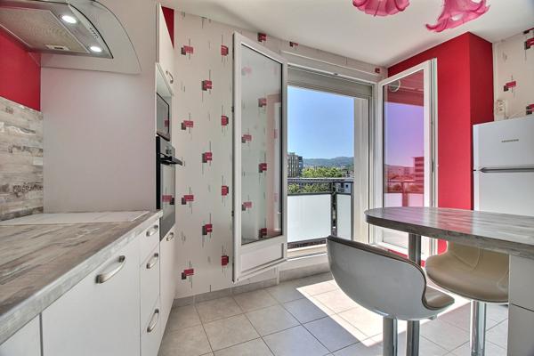 T2 Meublé 47.50 m² entièrement meublé avec vue Puy de Dôme