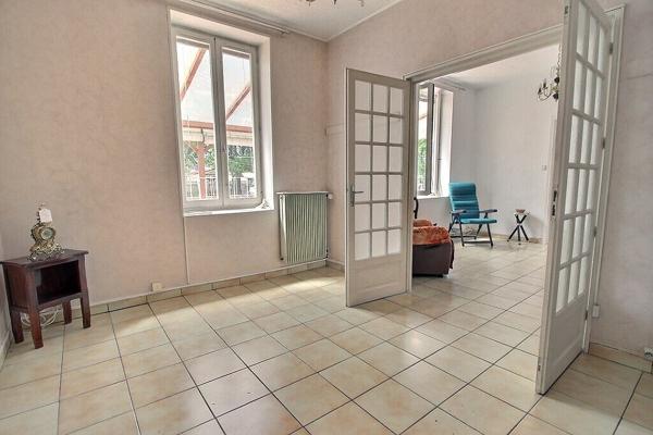 Maison avec jardin et grand garage à Clermont-Ferrand  Quartier La Plaine