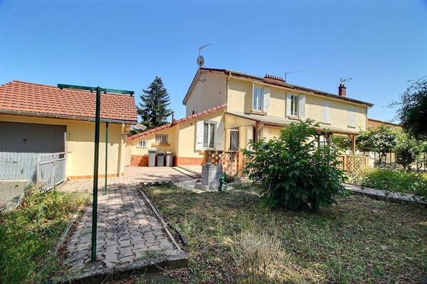 Maison avec jardin et grand garage à Clermont-Ferrand  Quartier La Plaine
