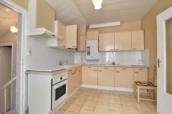 Maison avec jardin et grand garage à Clermont-Ferrand  Quartier La Plaine