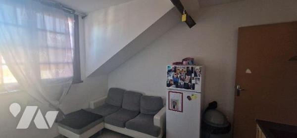 Immeuble de rapport sur la commune de CONDE SUR ESCAUT comprenant 3 logements : Un appartement ...