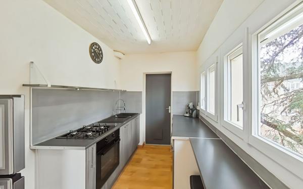 Appartement à louer    3 pièces •  Valence