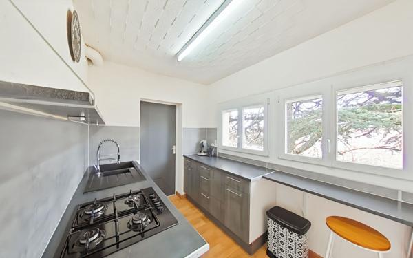 Appartement à louer    3 pièces •  Valence