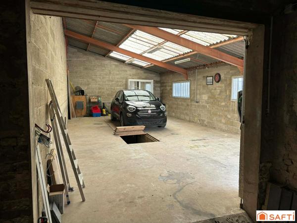 Maison d'exception de 189m², individuelle, habitable de plain pied, grand garage, terrasse, jardin