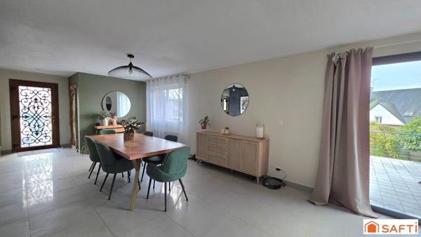 Maison d'exception de 189m², individuelle, habitable de plain pied, grand garage, terrasse, jardin