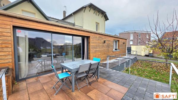 Maison d'exception de 189m², individuelle, habitable de plain pied, grand garage, terrasse, jardin