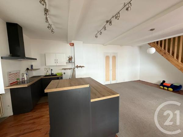 Maison à vendre  3 pièces - 74 m 2   BOURG ARGENTAL  - 42