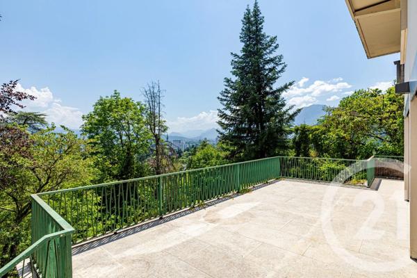 Maison à vendre  8 pièces - 256 m 2   CORENC  - 38