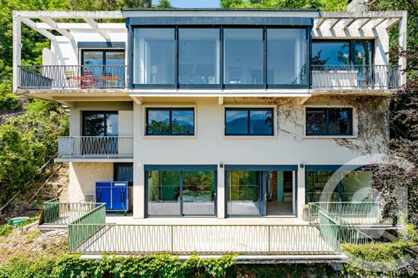 Maison à vendre  8 pièces - 256 m 2   CORENC  - 38