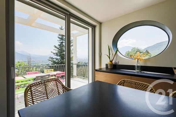 Maison à vendre  8 pièces - 256 m 2   CORENC  - 38