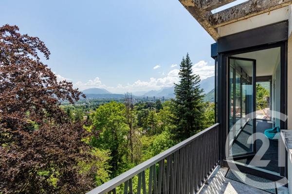 Maison à vendre  8 pièces - 256 m 2   CORENC  - 38